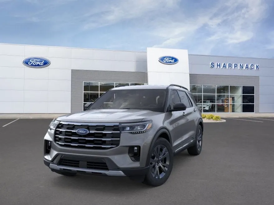2025 Ford Explorer photo 1