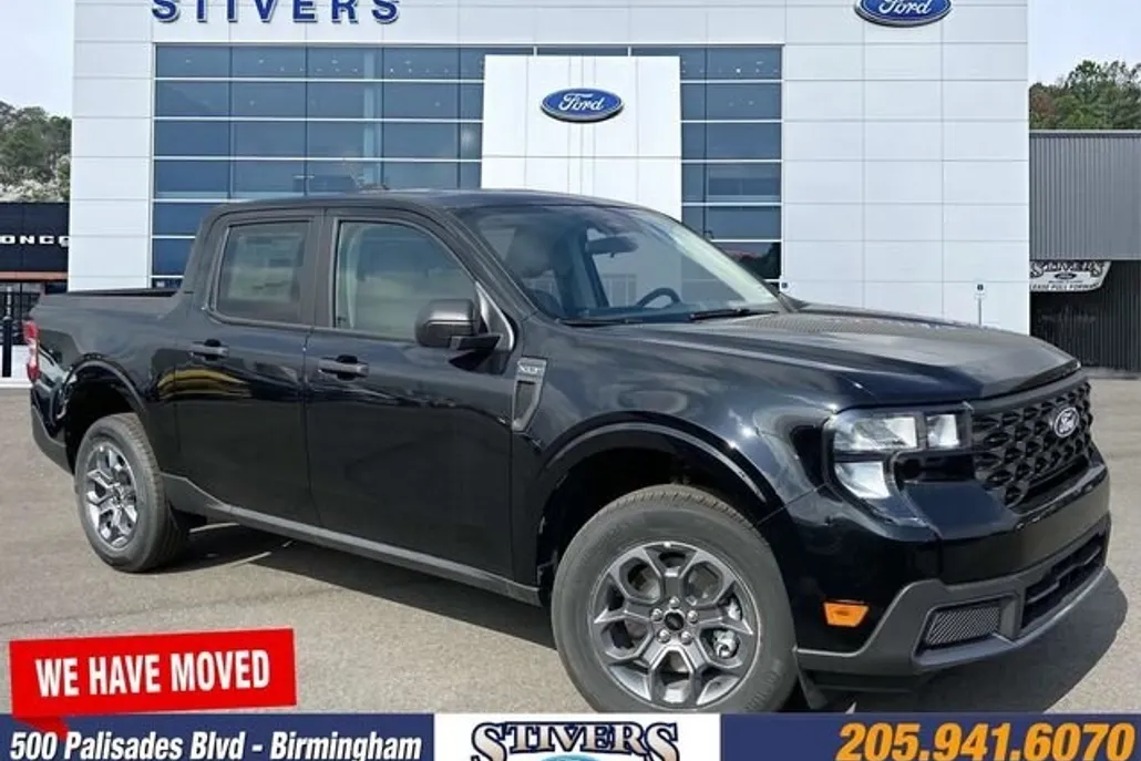 2025 Ford Maverick XLT photo 1