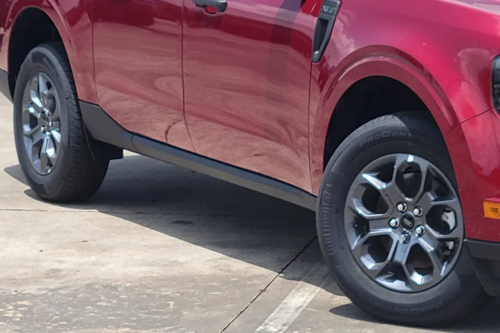 2025 Ford Maverick XLT photo 1