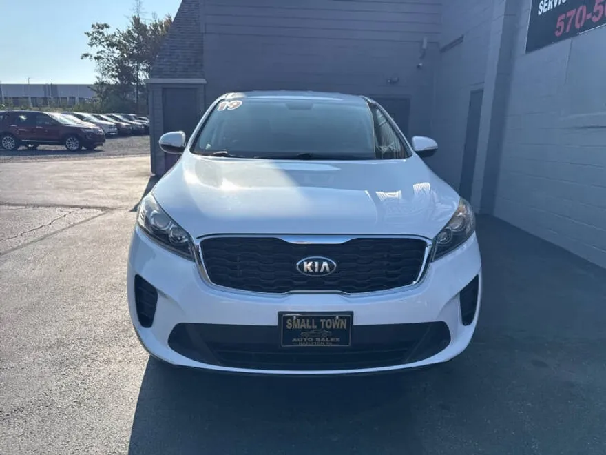 2019 Kia Sorento LX V6 photo 1
