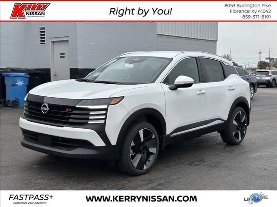 2025 Nissan Kicks SR photo 1