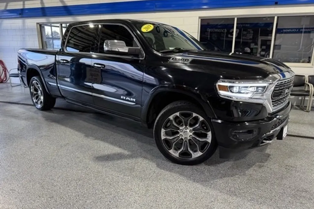 2019 Ram 1500 Limited photo 1