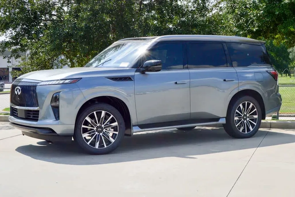 2026 Infiniti QX80 photo 1