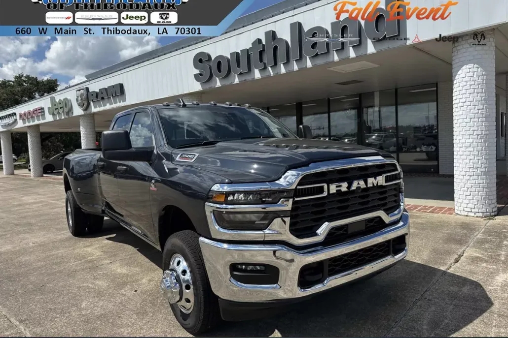 2026 Ram 3500 Tradesman photo 1