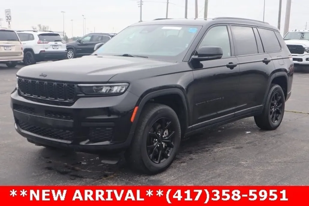 2024 Jeep Grand Cherokee Altitude photo 1