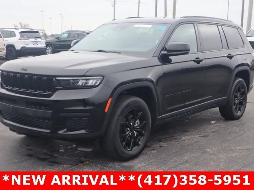 2024 Jeep Grand Cherokee Altitude photo 1