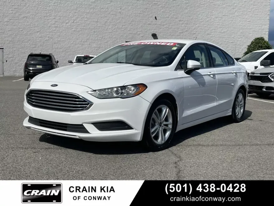 2018 Ford Fusion SE photo 1