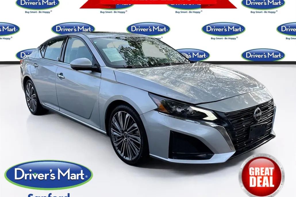 2023 Nissan Altima 2.5 SL photo 1