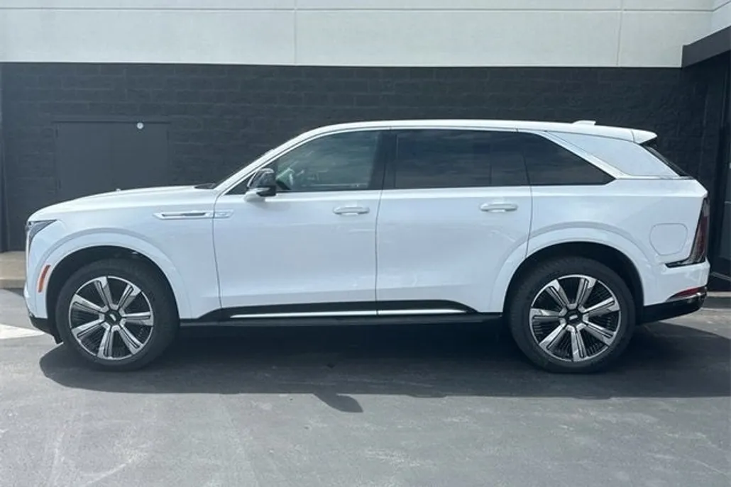 2025 Cadillac Escalade IQ photo 1
