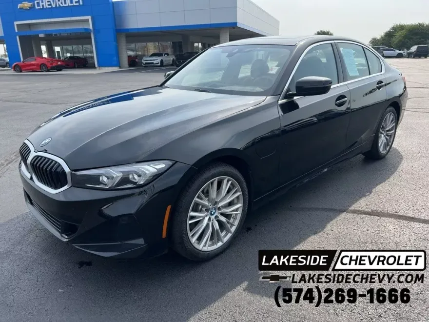 2024 Bmw 330e xDrive photo 1