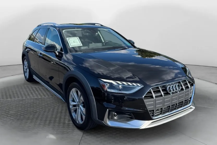2021 Audi A4 Allroad Prestige 45 TFSI Quattro S line photo 1