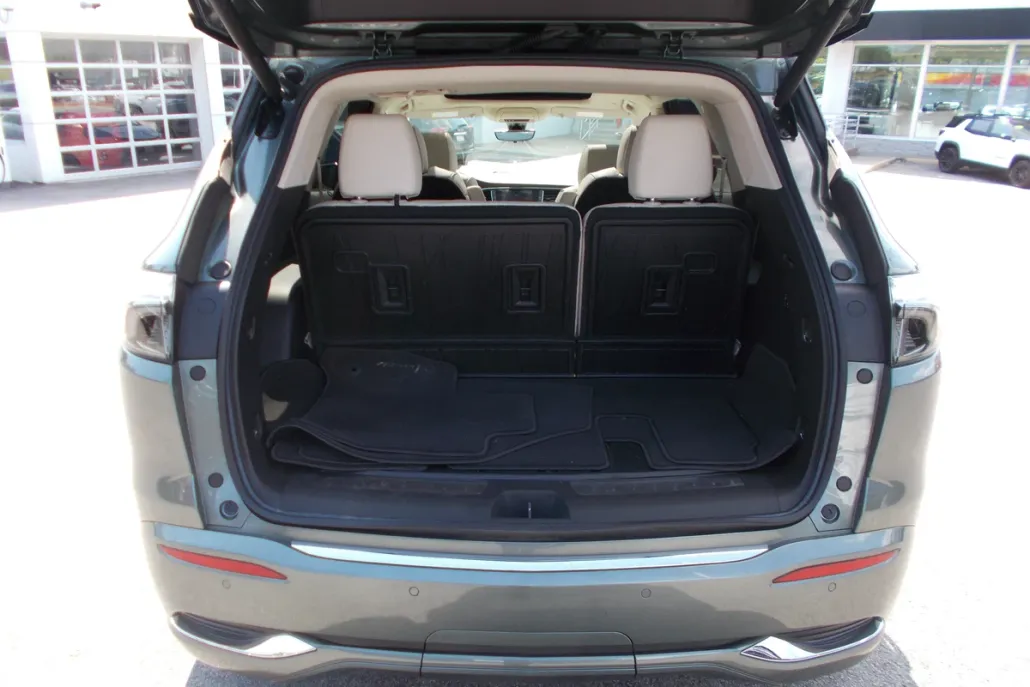 2022 Buick Enclave Avenir photo 1