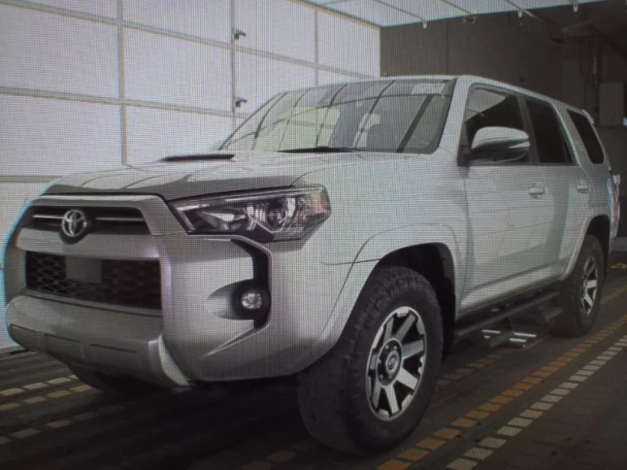 2023 Toyota 4Runner TRD Off-Road Premium photo 1