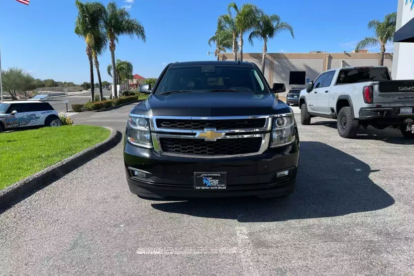 2015 Chevrolet Tahoe LT photo 1