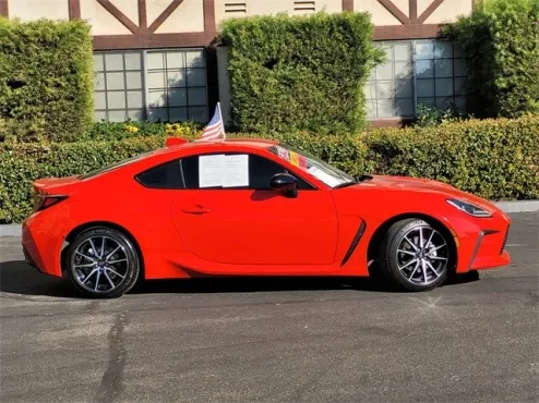 2024 Toyota GR86 Base photo 4