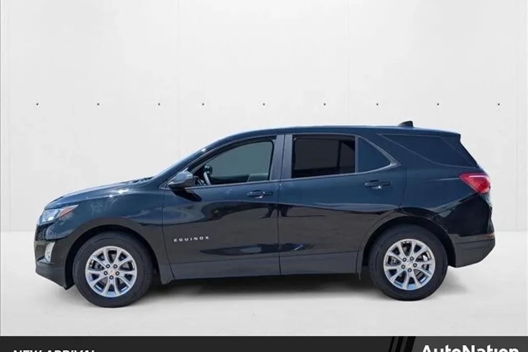 2021 Chevrolet Equinox LS photo 1