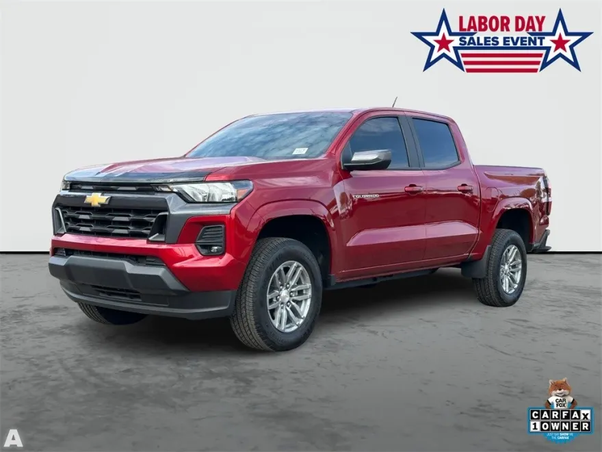 2024 Chevrolet Colorado LT photo 1