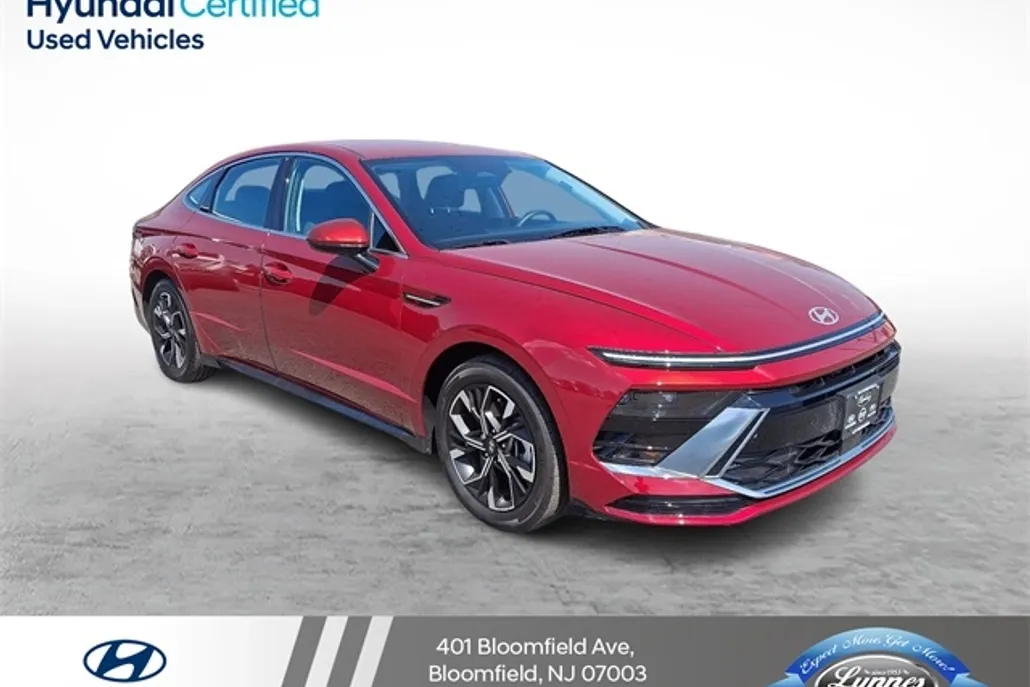 2024 Hyundai Sonata SEL photo 1