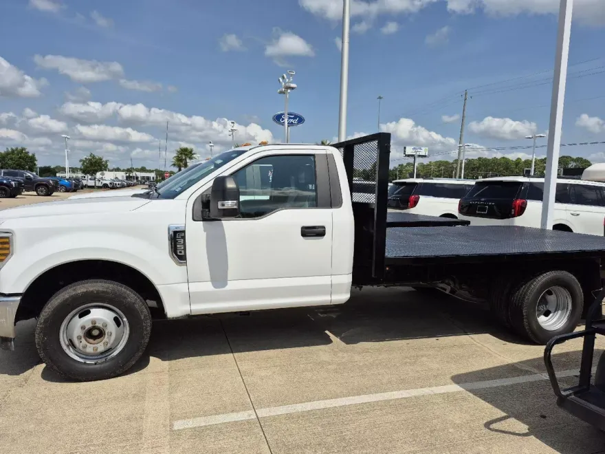 2019 Ford F-350 XL photo 1