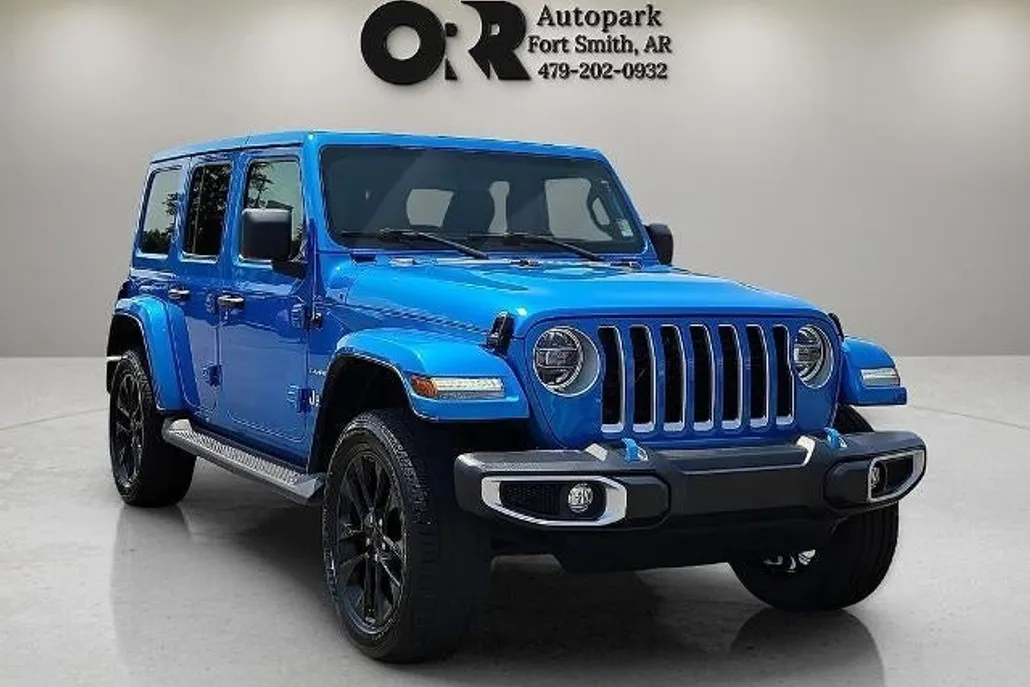 2022 Jeep Wrangler 4xe Unlimited Sahara photo 1