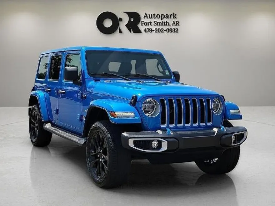 2022 Jeep Wrangler 4xe Unlimited Sahara photo 1