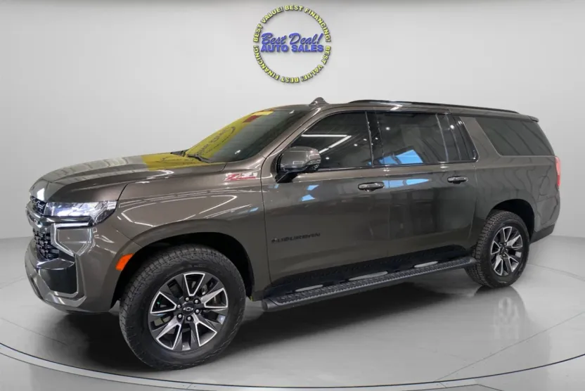 2021 Chevrolet Suburban Z71 photo 1