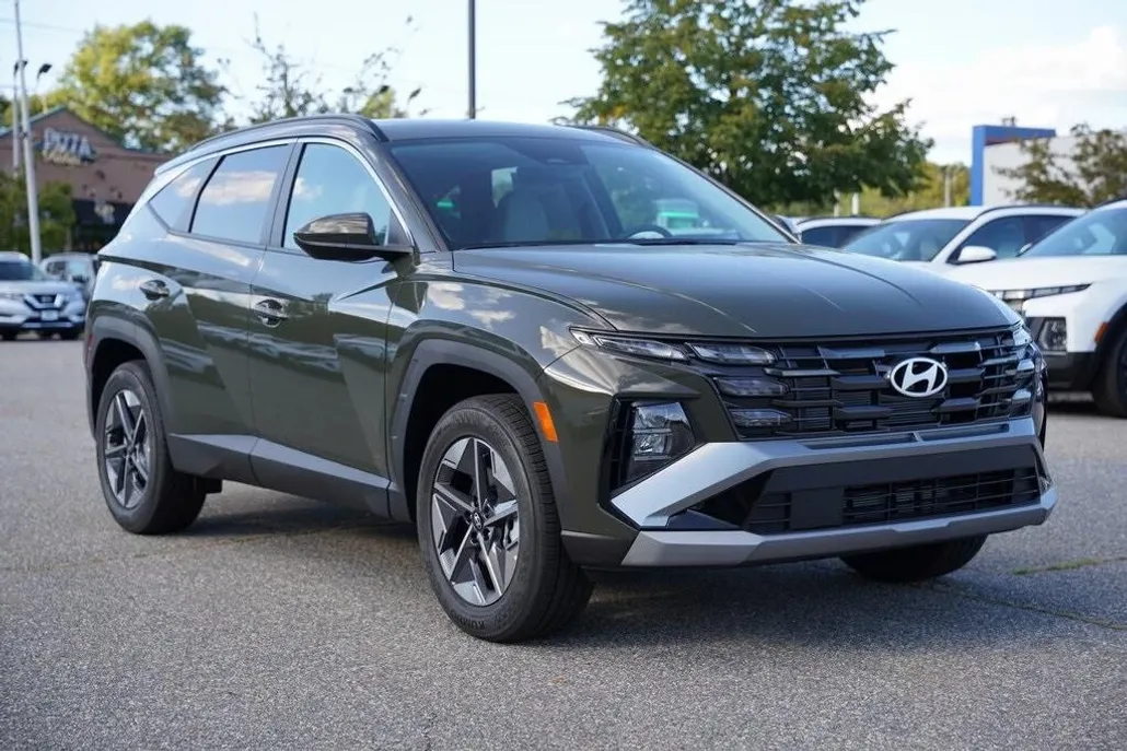 2025 Hyundai Tucson SEL photo 1
