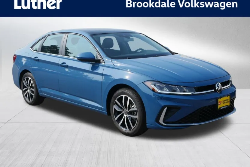2025 Volkswagen Jetta SE photo 1