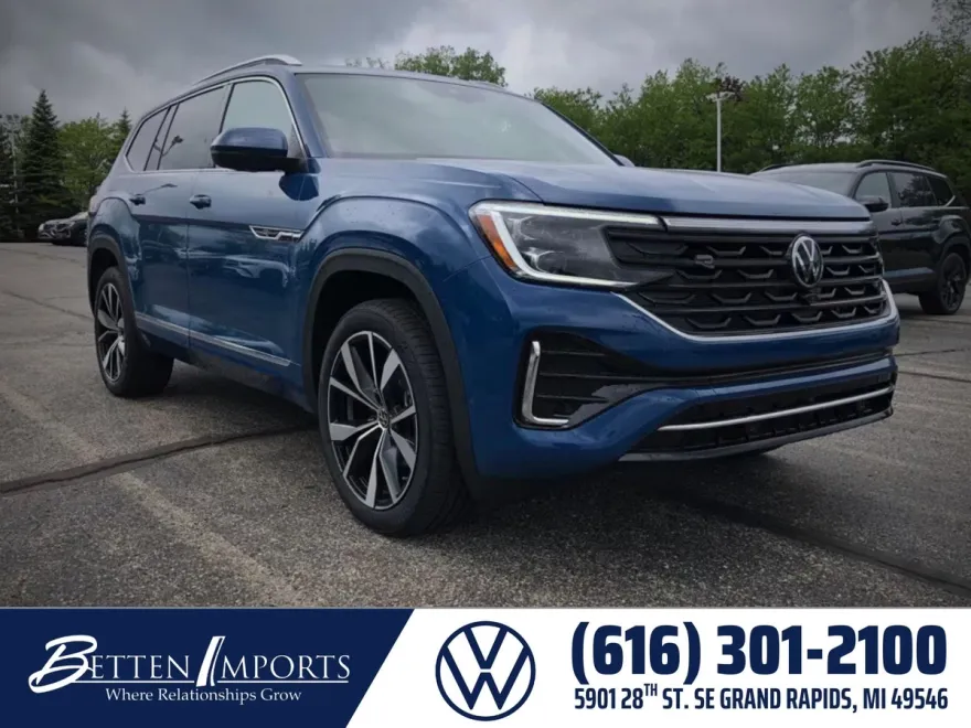 2025 Volkswagen Atlas SEL Premium R-Line photo 1