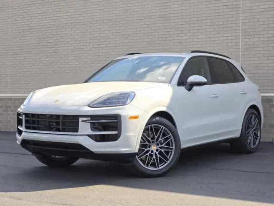 2025 Porsche Cayenne Base photo 1