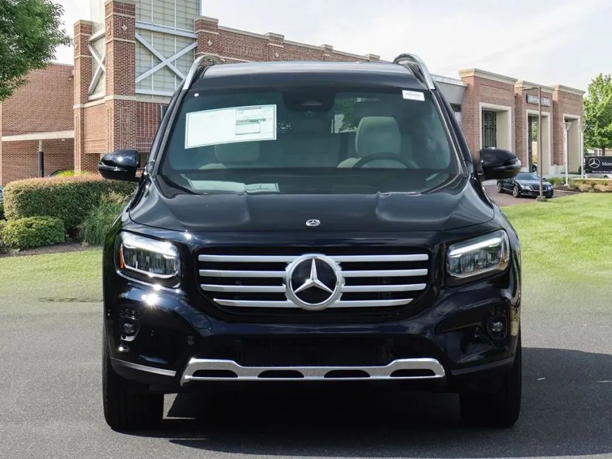 2025 Mercedes Benz GLB 250 4MATIC photo 1