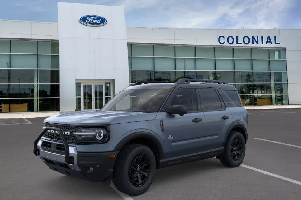 2025 Ford Bronco Sport Outer Banks photo 1