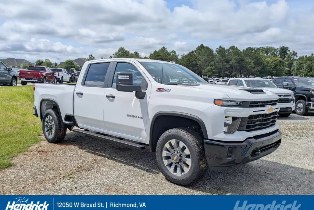 2025 Chevrolet Silverado 2500HD Custom photo 1