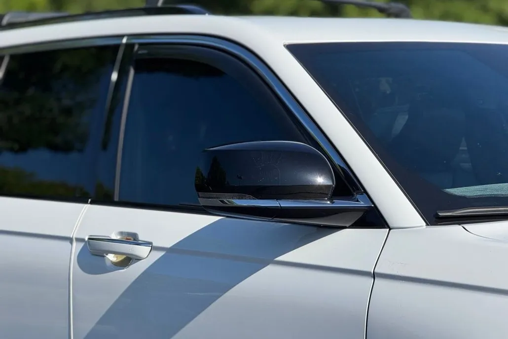 2023 Jeep Grand Cherokee Overland photo 1