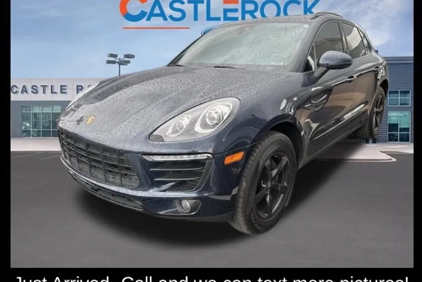 2017 Porsche Macan Base photo 1
