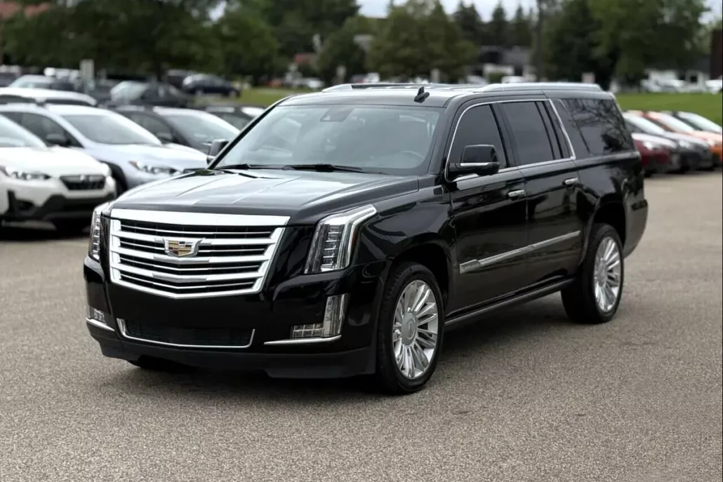 2020 Cadillac Escalade ESV Platinum photo 1