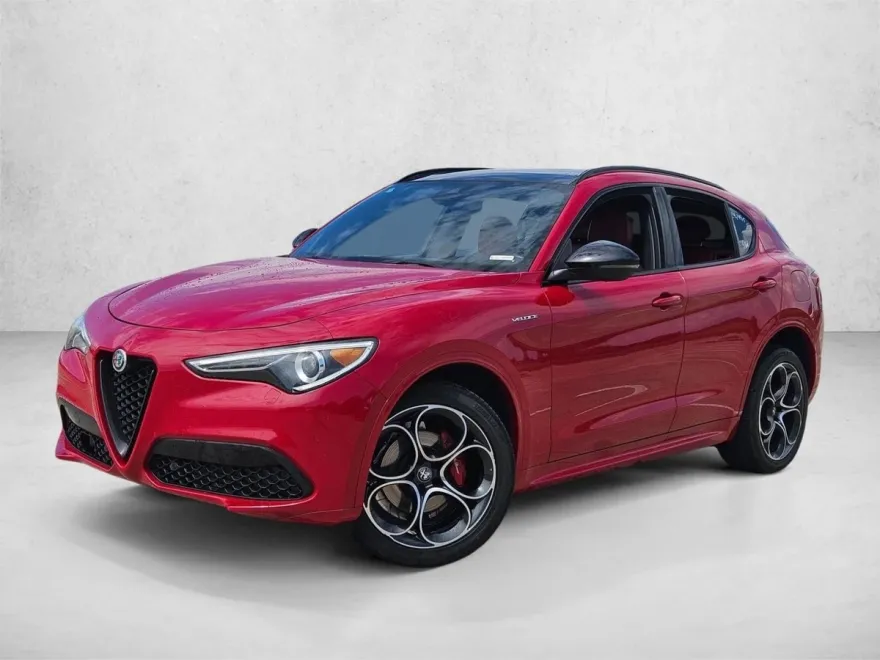 2022 Alfa Romeo Stelvio Ti photo 1