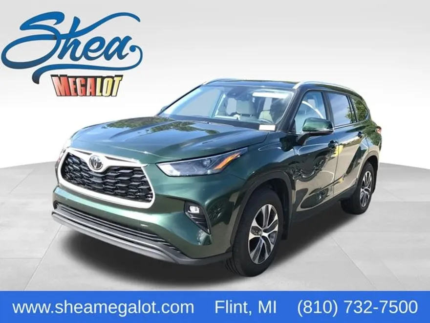 2023 Toyota Highlander XLE photo 1