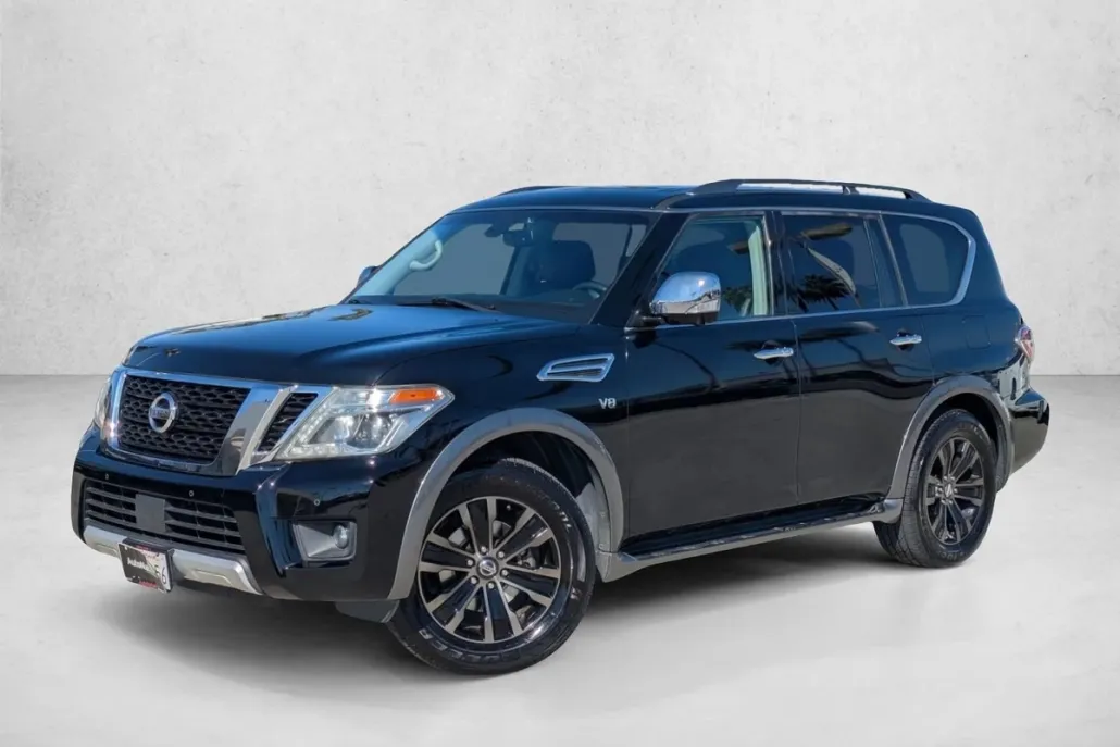 2017 Nissan Armada Platinum photo 1