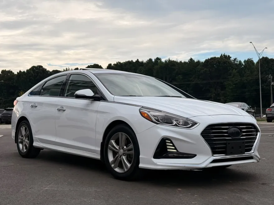 2018 Hyundai Sonata Limited photo 1