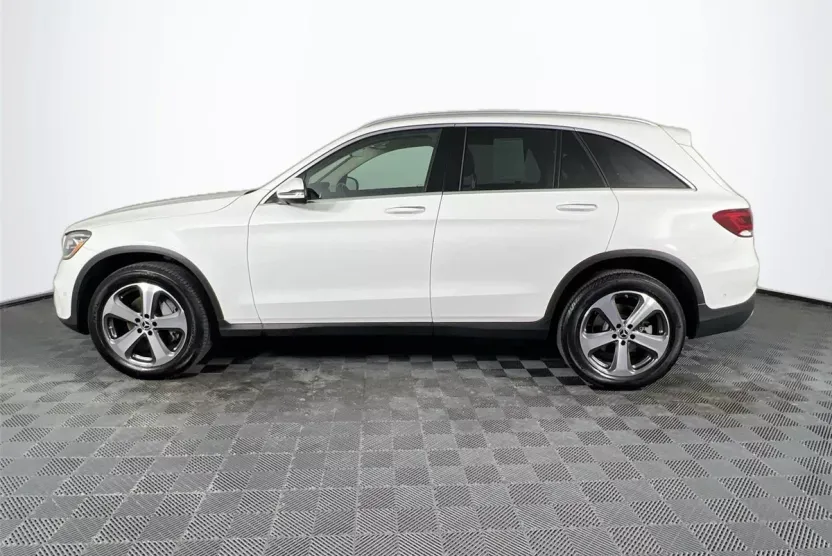 2022 Mercedes Benz GLC 300 4MATIC photo 1