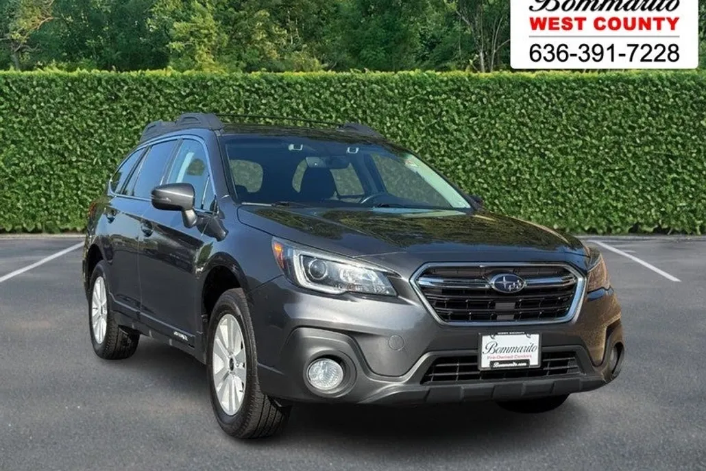 2019 Subaru Outback 2.5i Premium photo 1