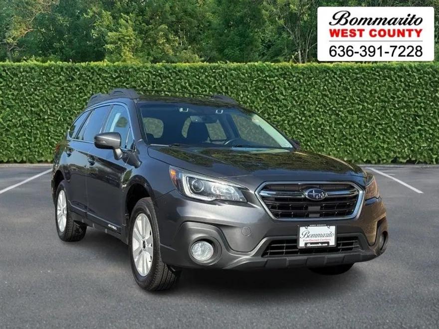 2019 Subaru Outback 2.5i Premium photo 1