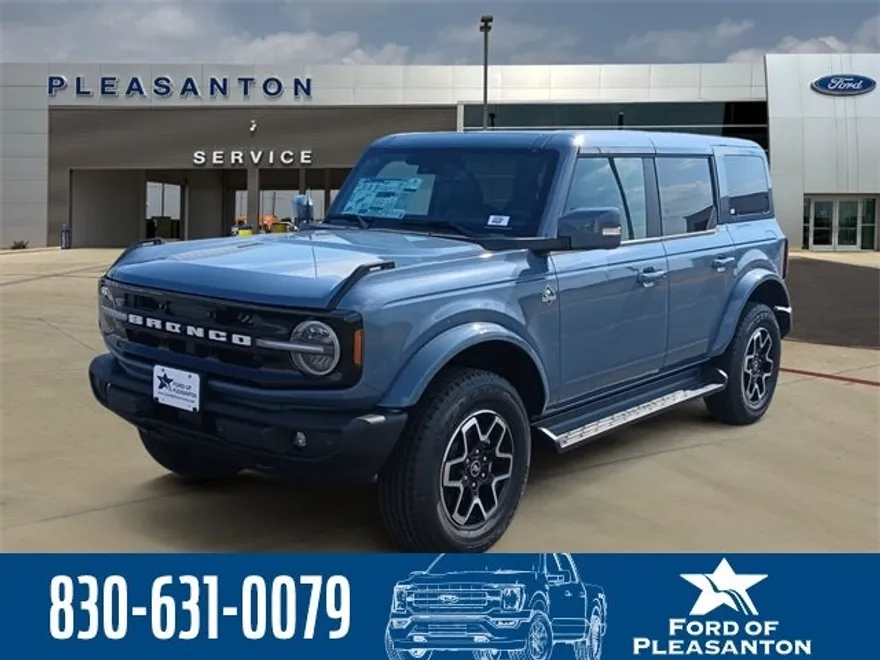 2025 Ford Bronco Outer Banks photo 1