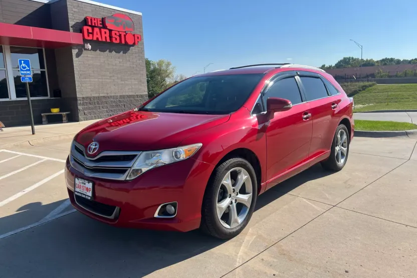 2014 Toyota Venza LE photo 1