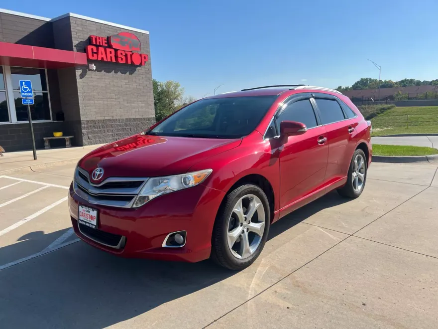 2014 Toyota Venza LE photo 1
