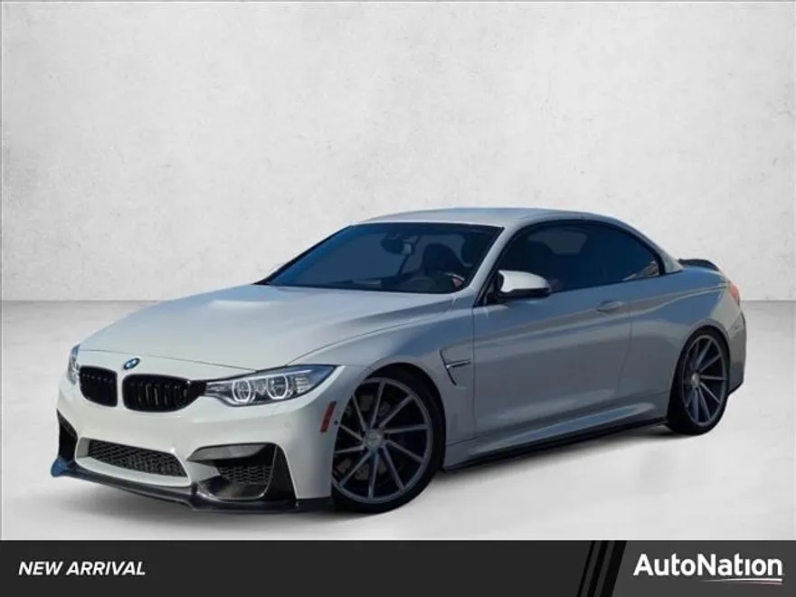 2015 Bmw M4 Convertible photo 1