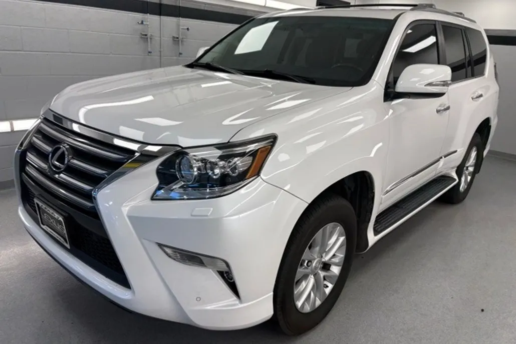 2017 Lexus GX 460 photo 1