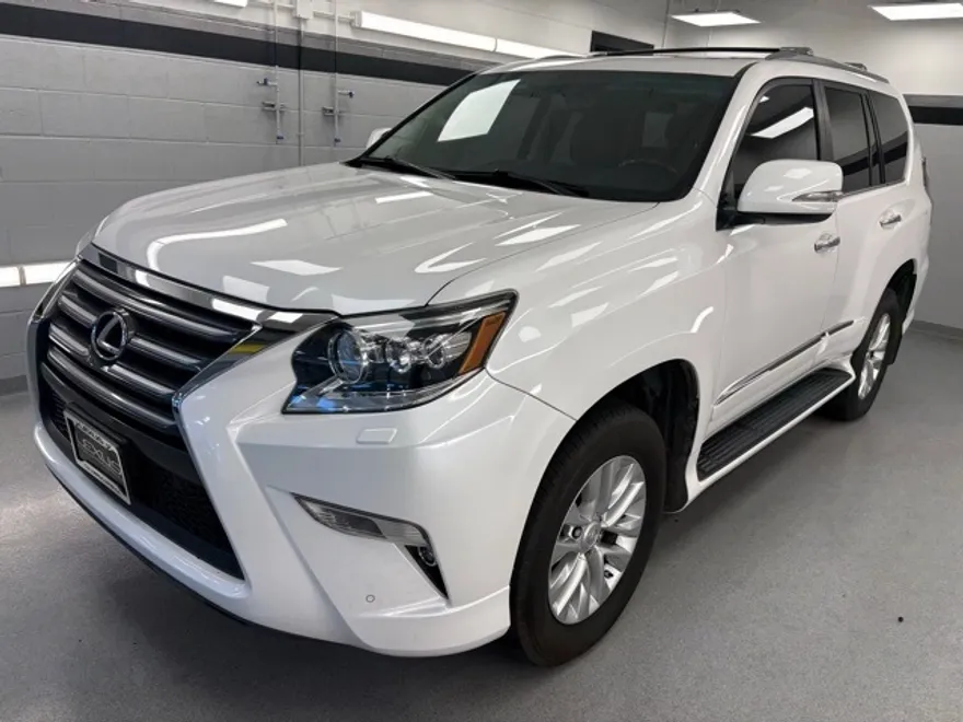 2017 Lexus GX 460 photo 1