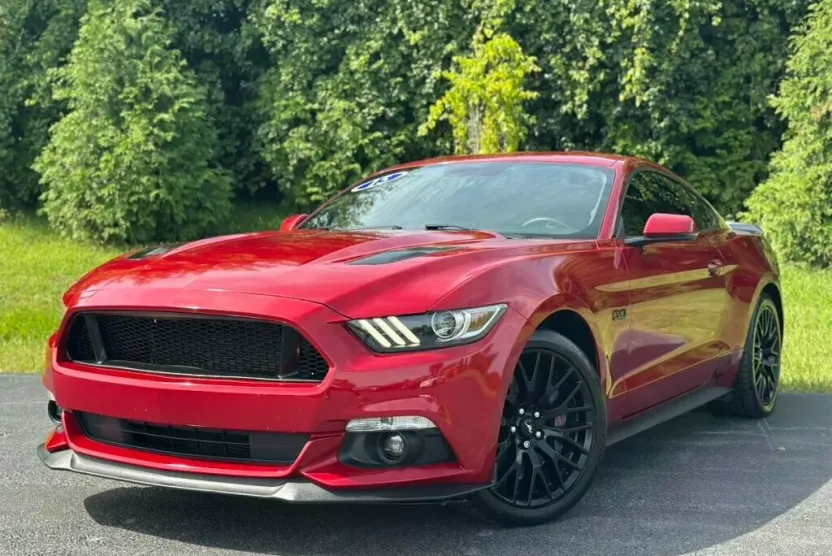 2015 Ford Mustang GT Premium photo 1